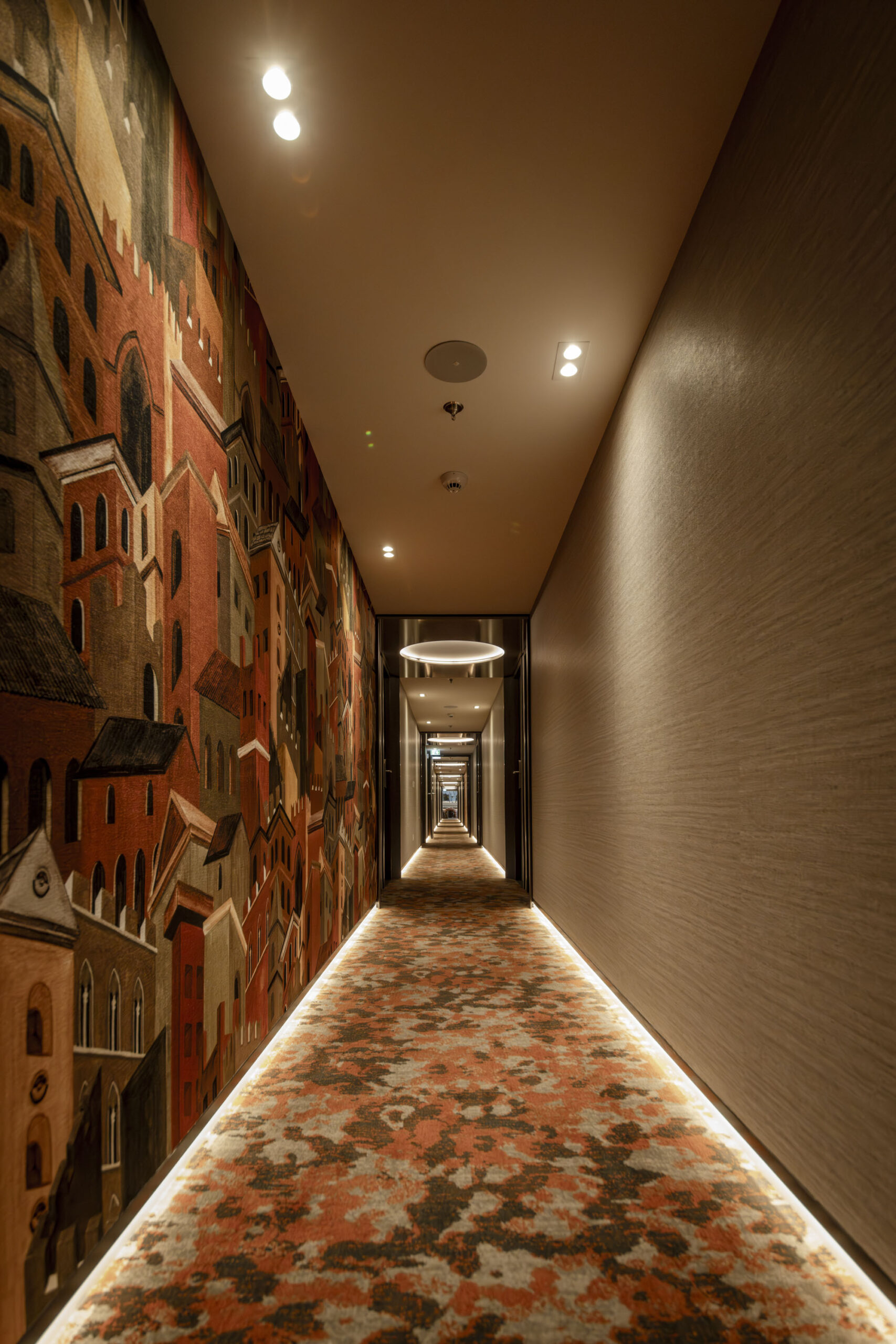 33 Corridor